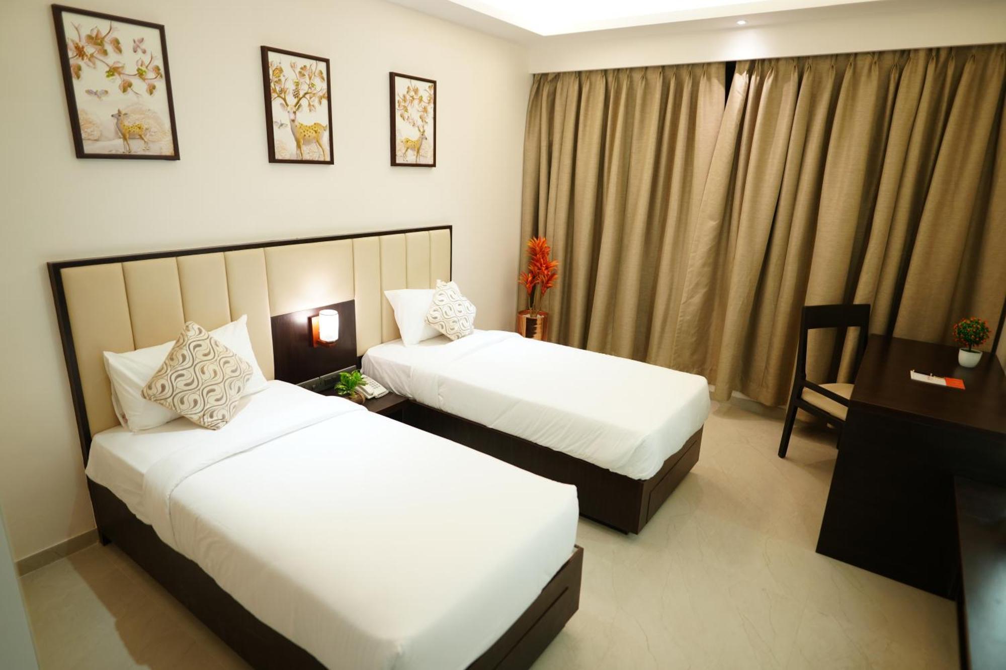 Hotel Grand Visava לונבלה מראה חיצוני תמונה
