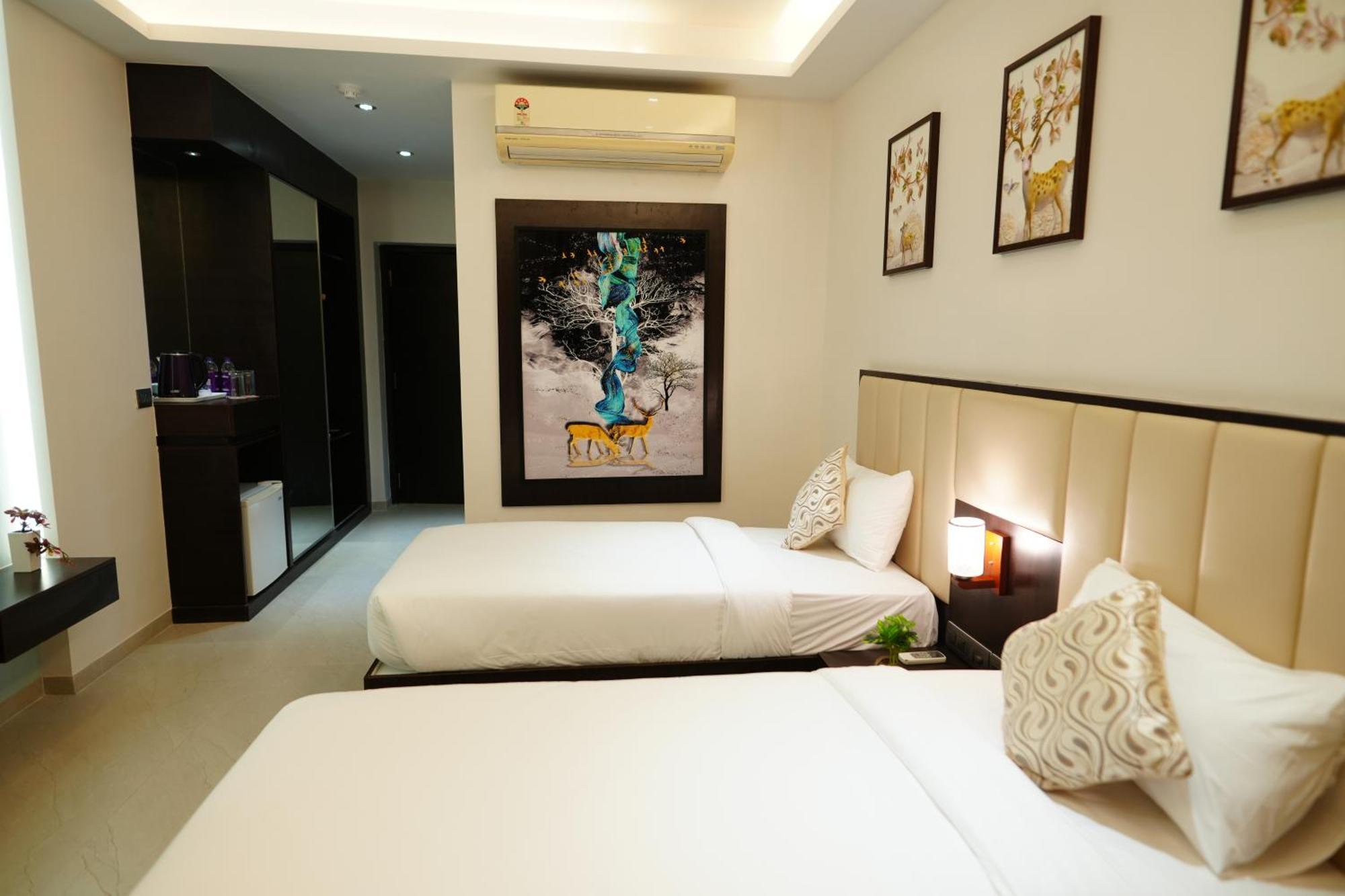 Hotel Grand Visava לונבלה מראה חיצוני תמונה