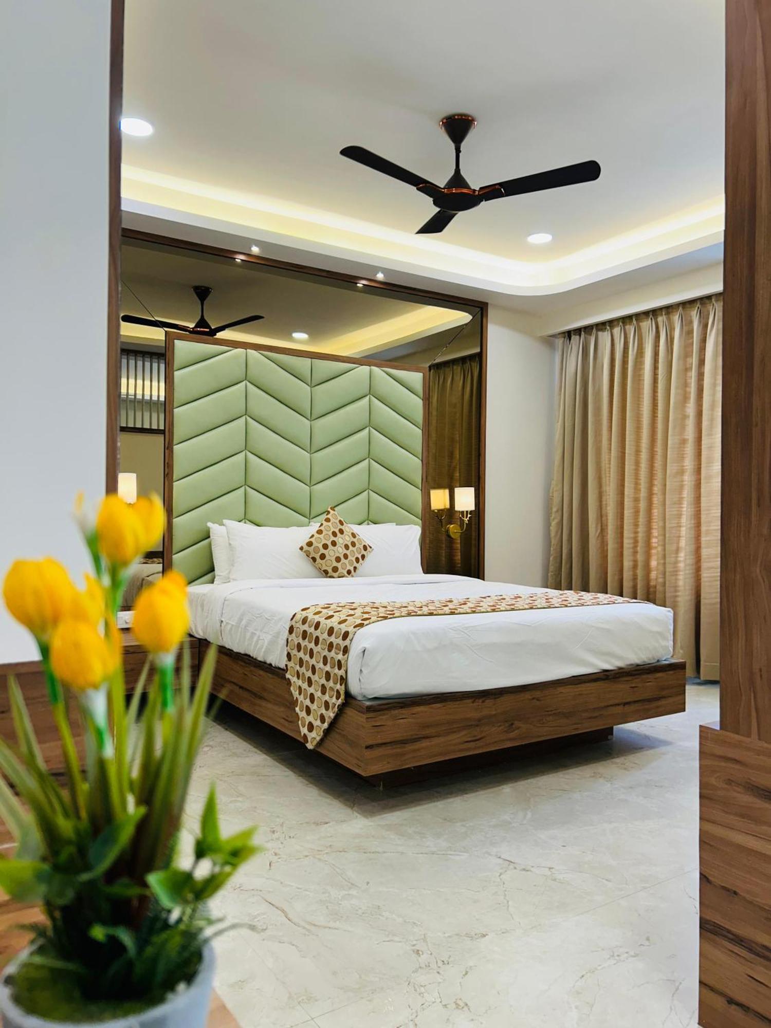 Hotel Grand Visava לונבלה מראה חיצוני תמונה