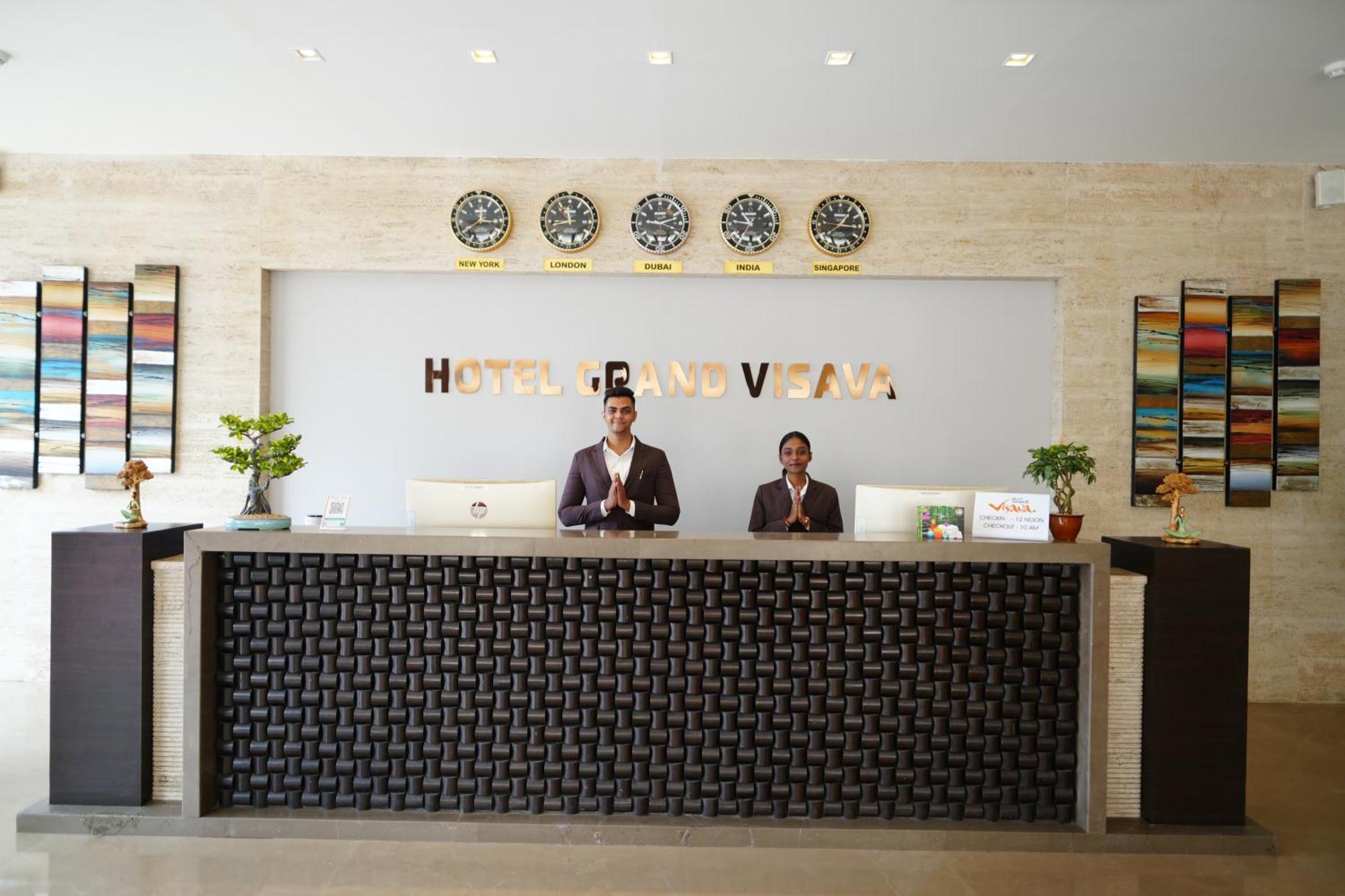 Hotel Grand Visava לונבלה מראה חיצוני תמונה