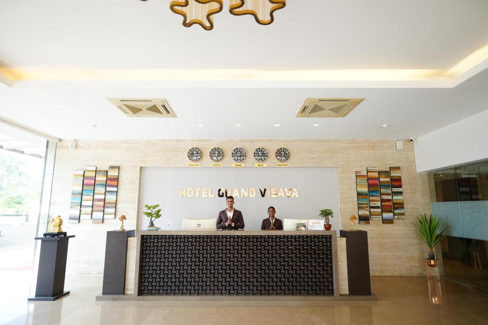Hotel Grand Visava לונבלה מראה חיצוני תמונה