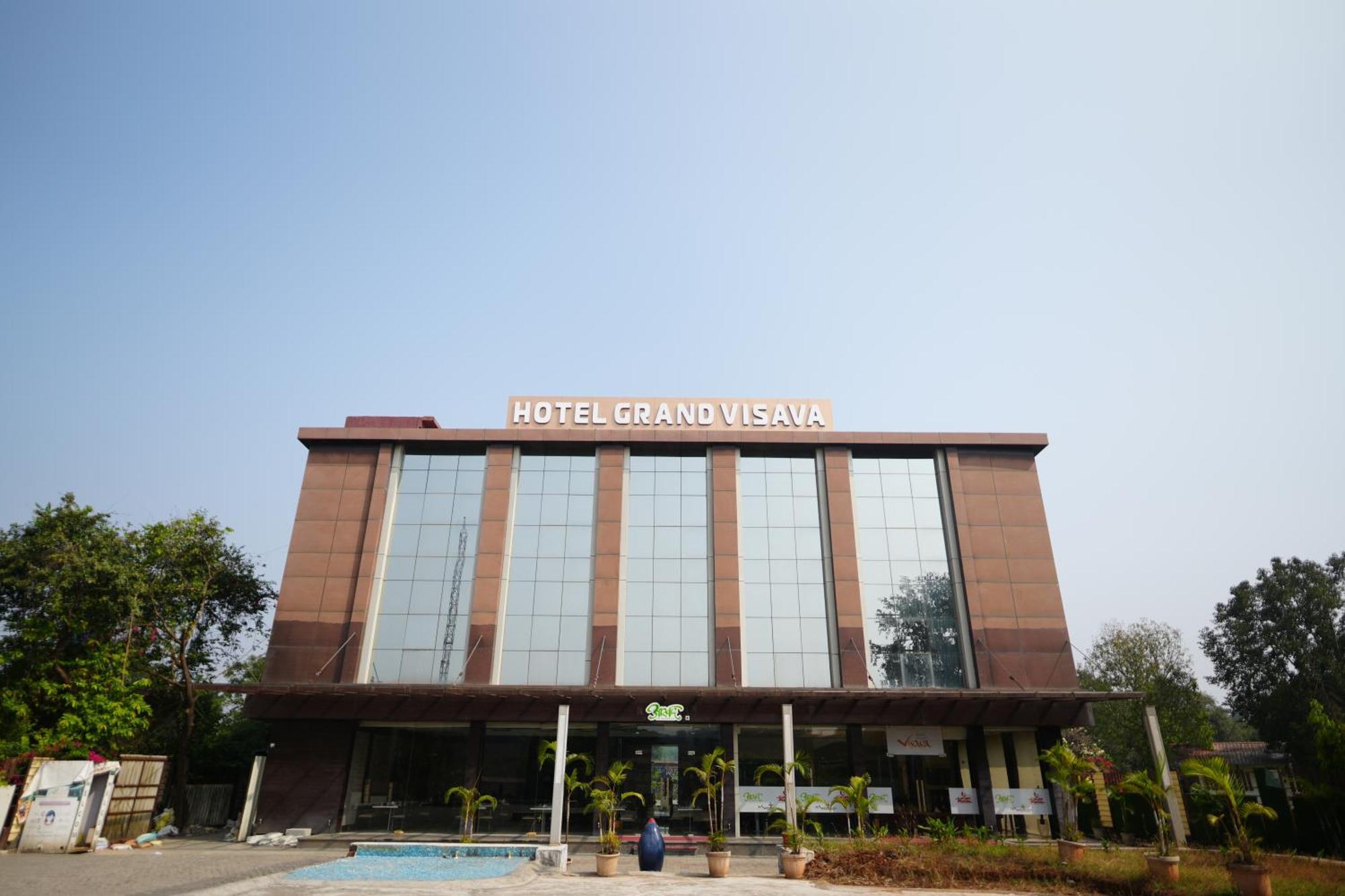 Hotel Grand Visava לונבלה מראה חיצוני תמונה