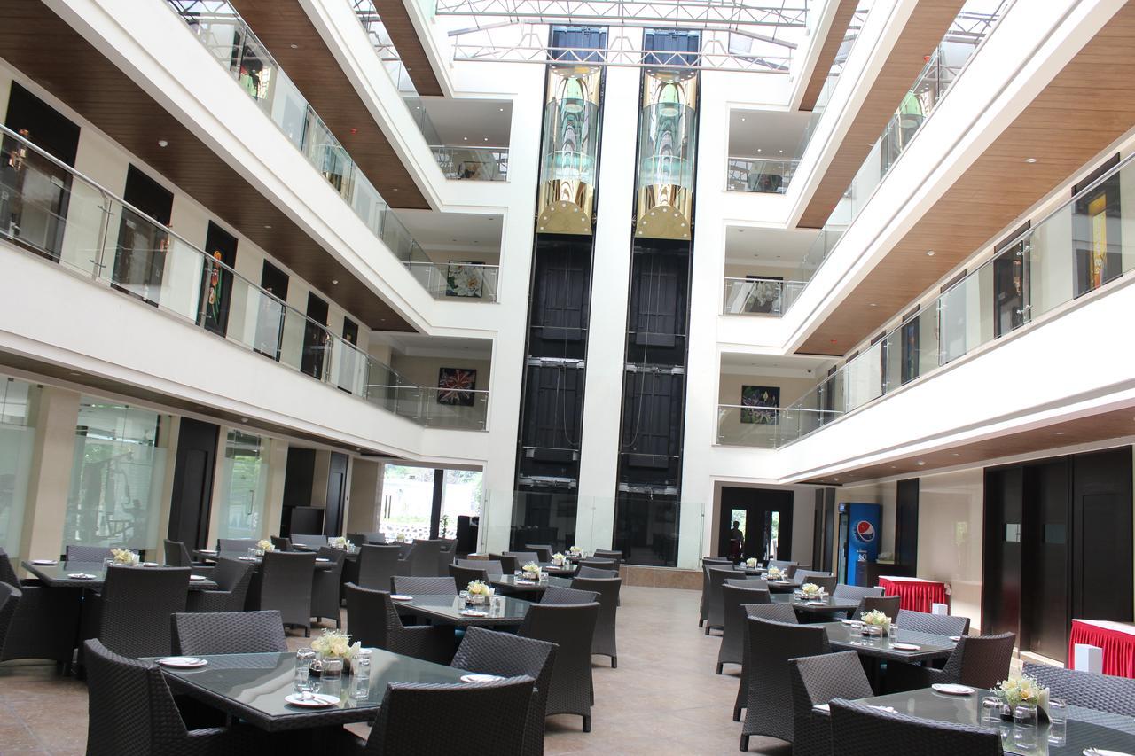 Hotel Grand Visava לונבלה מראה חיצוני תמונה