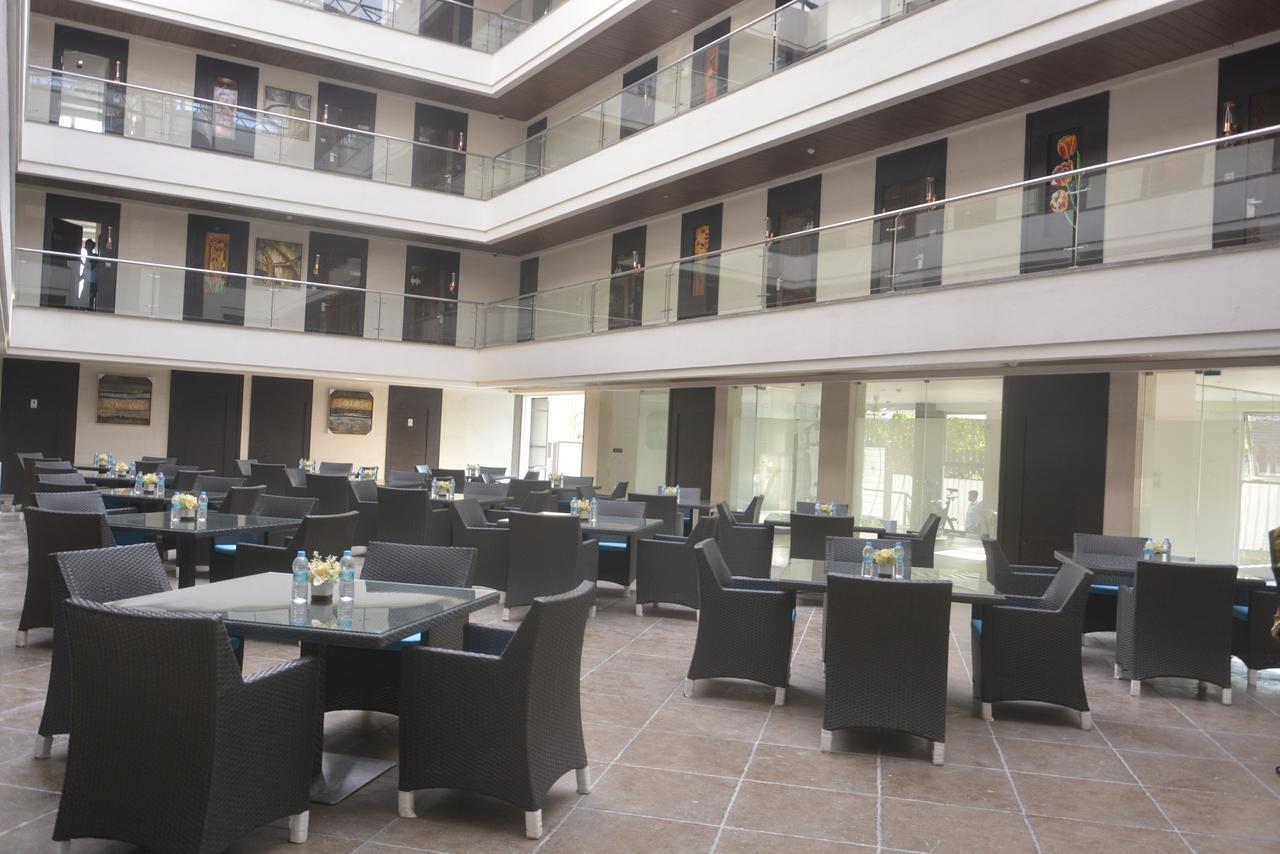 Hotel Grand Visava לונבלה מראה חיצוני תמונה