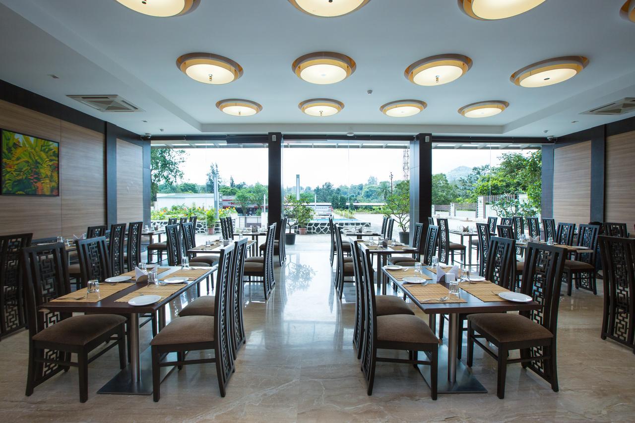 Hotel Grand Visava לונבלה מראה חיצוני תמונה