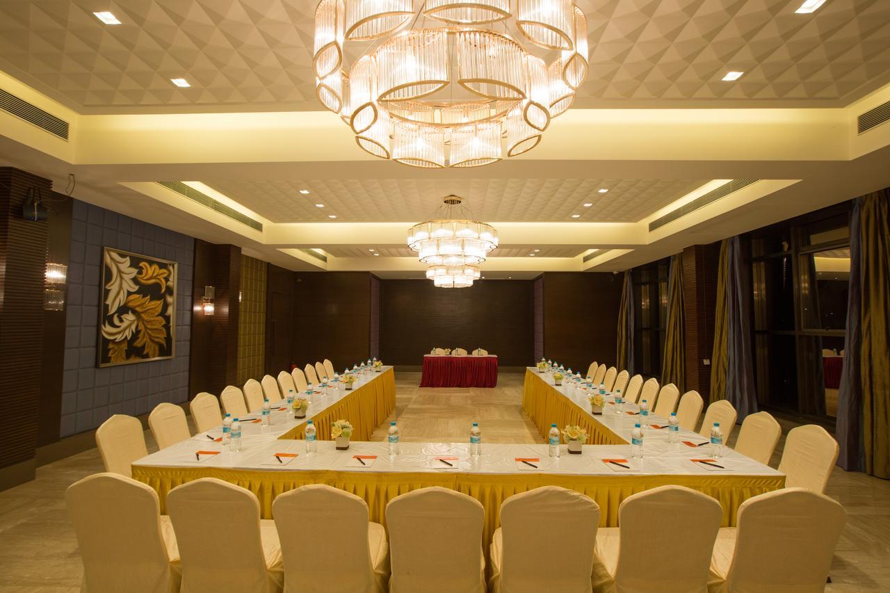 Hotel Grand Visava לונבלה מראה חיצוני תמונה