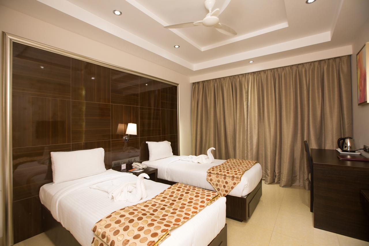 Hotel Grand Visava לונבלה מראה חיצוני תמונה