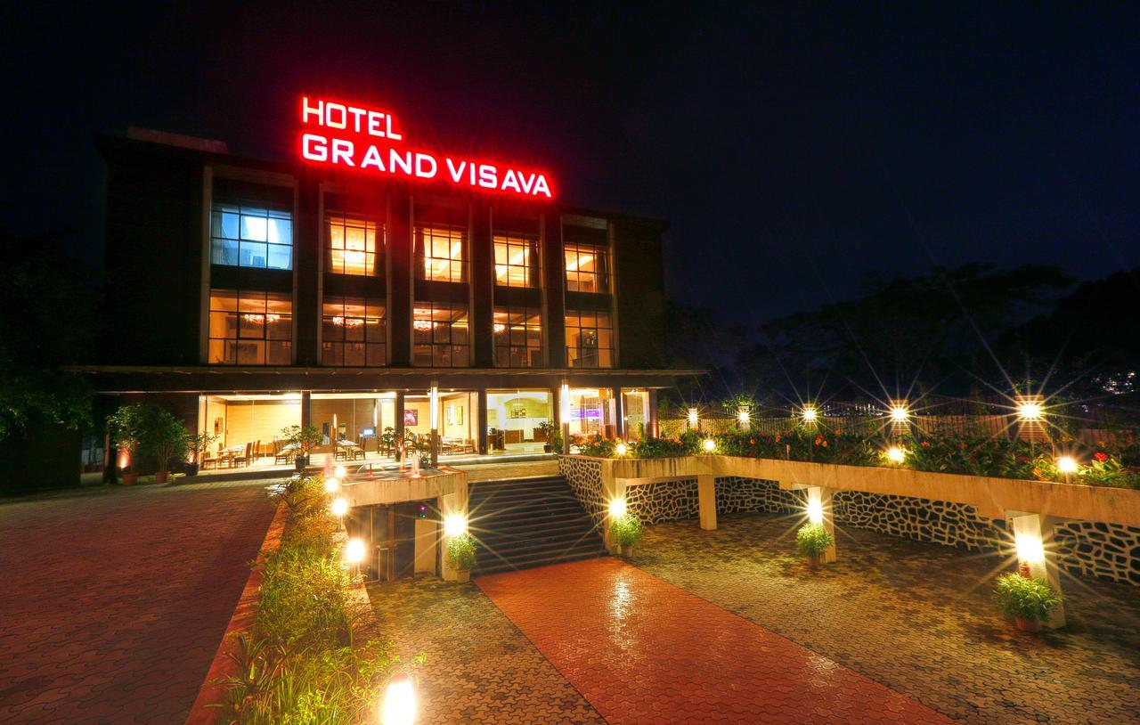 Hotel Grand Visava לונבלה מראה חיצוני תמונה