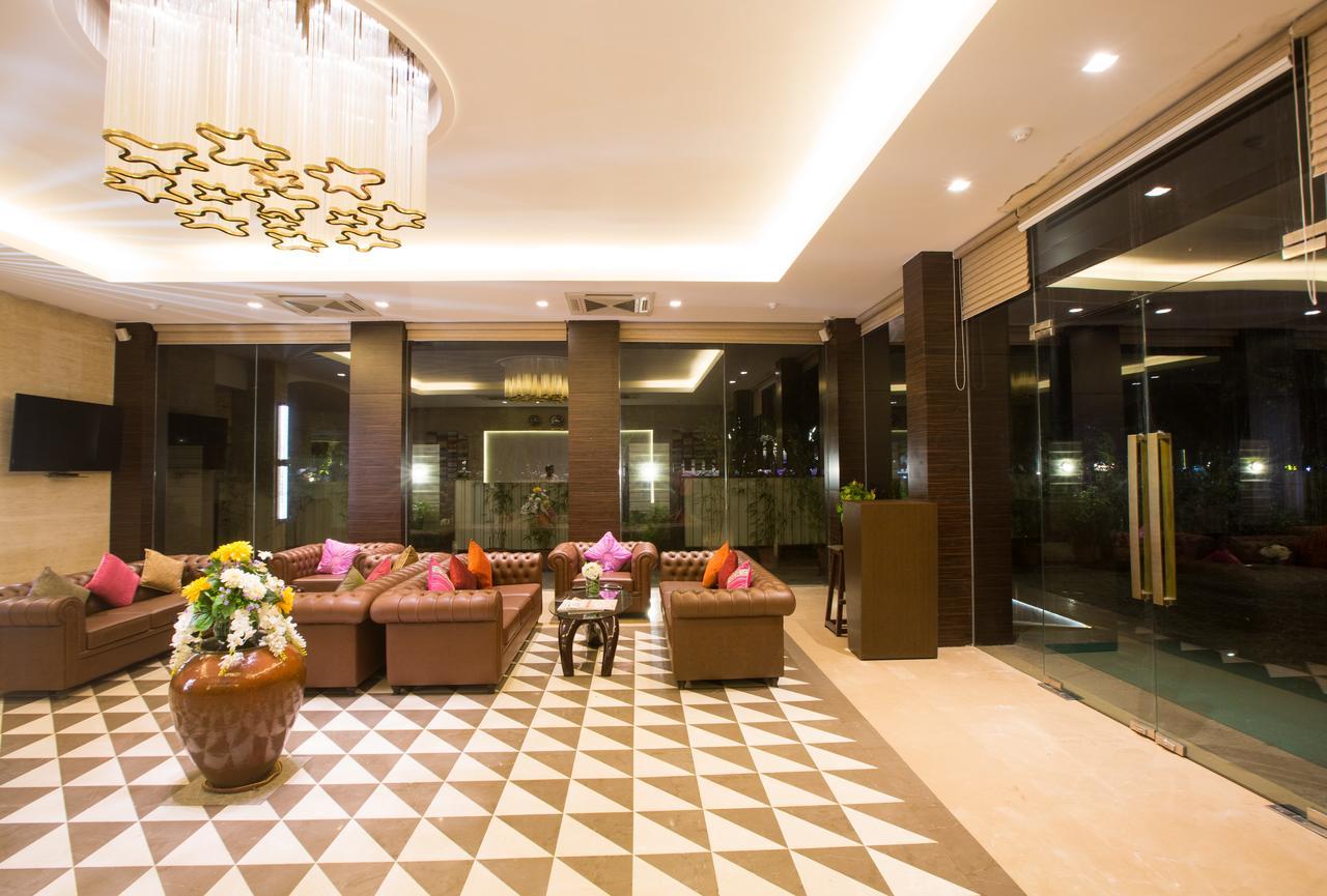 Hotel Grand Visava לונבלה מראה חיצוני תמונה